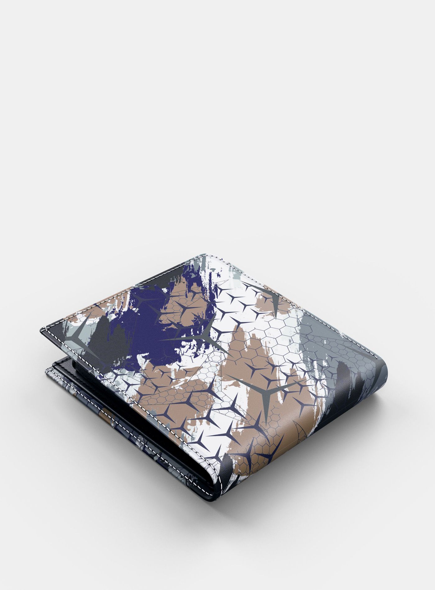 An application scenario or product detail of custom leather wallets for men - Image 6