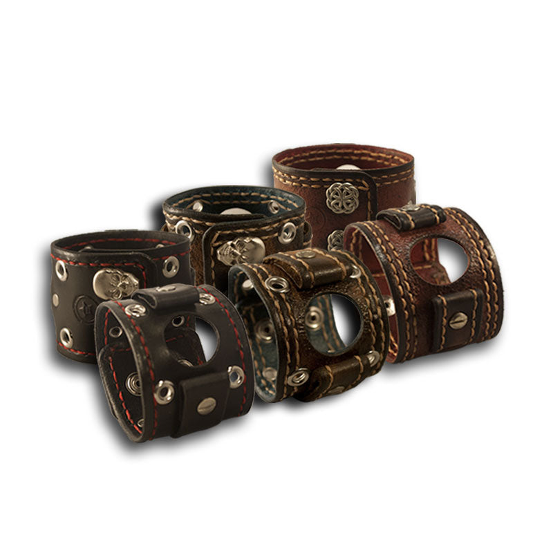 An application scenario or product detail of custom leather watch bands - Image 3