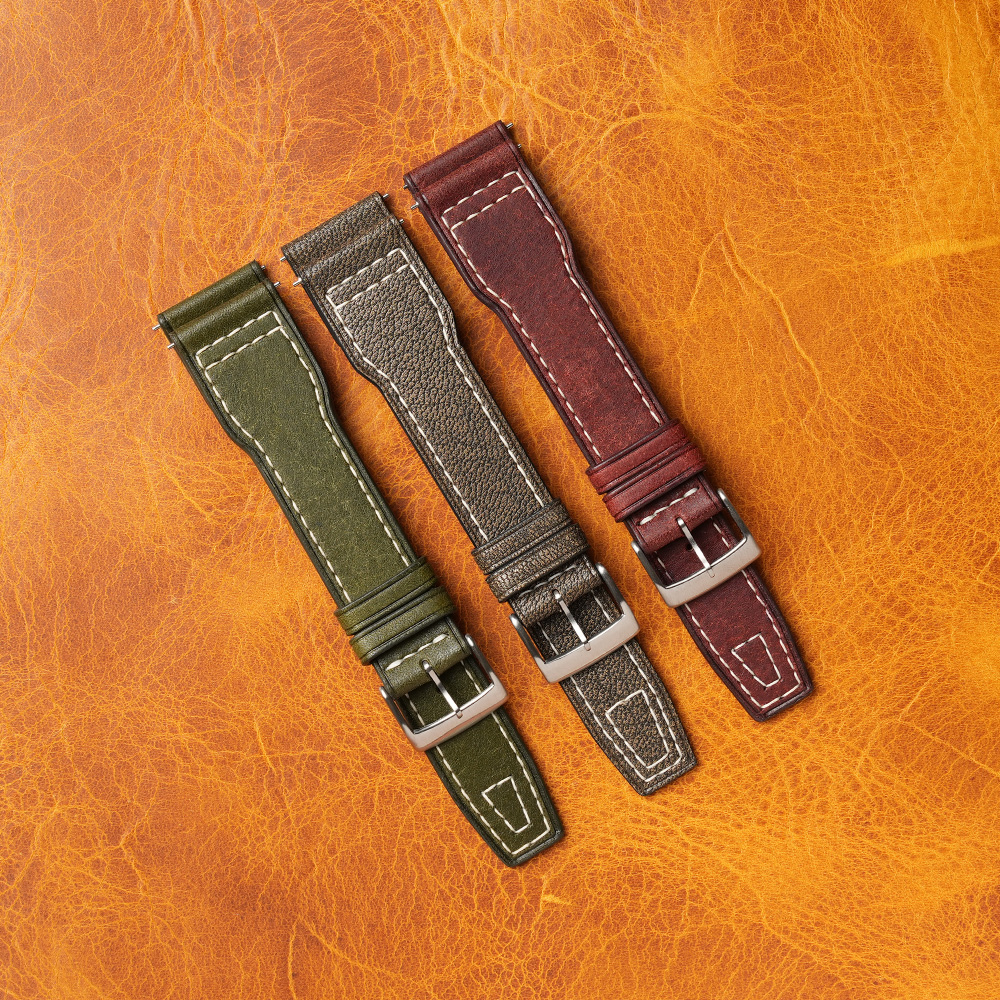 An application scenario or product detail of custom leather watch straps - Image 10