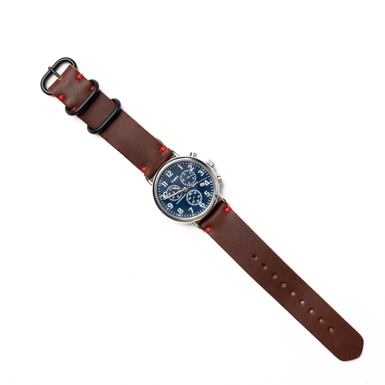 An application scenario or product detail of custom leather watch straps - Image 12