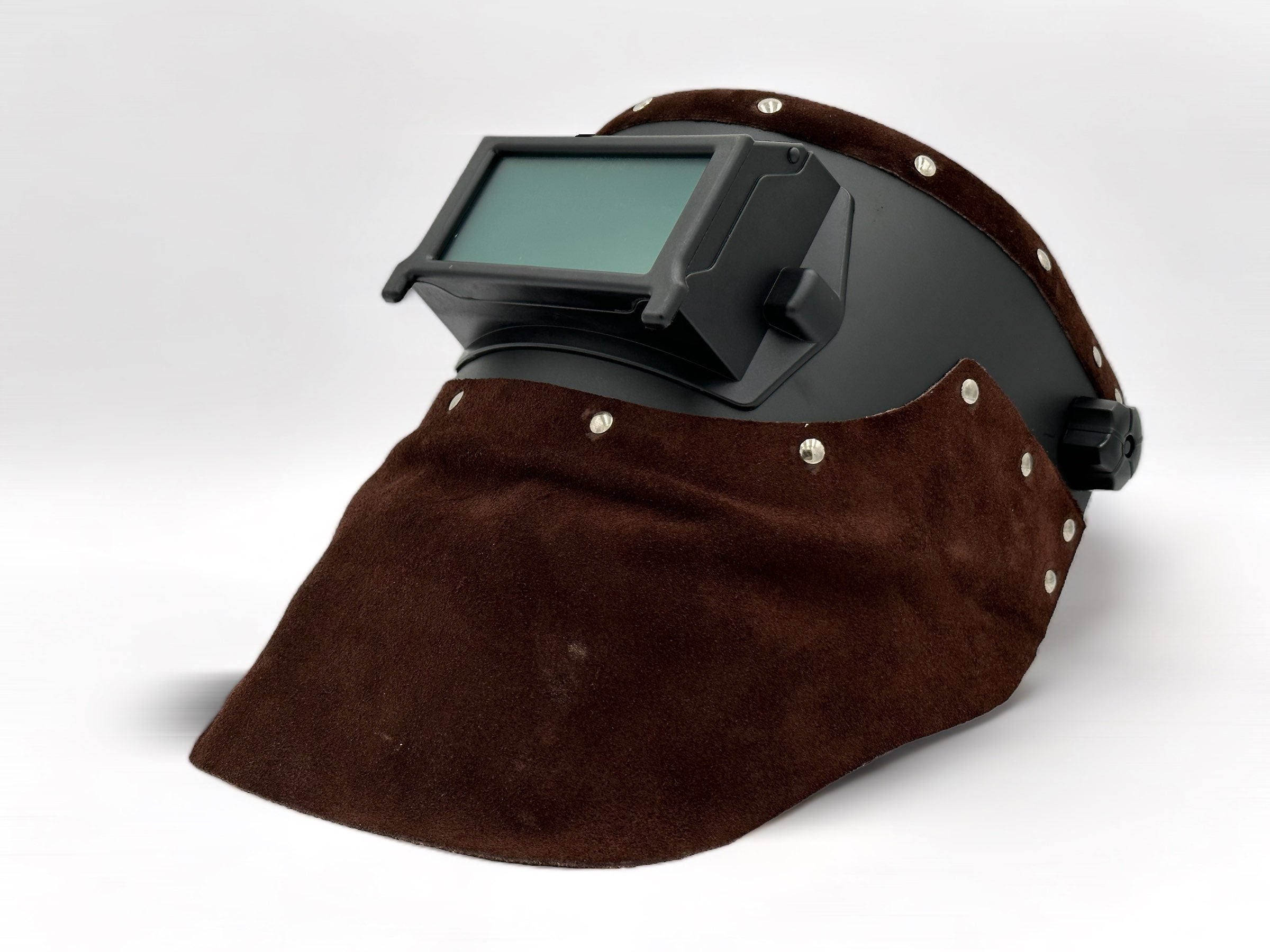 An application scenario or product detail of custom leather welding hoods - Image 9