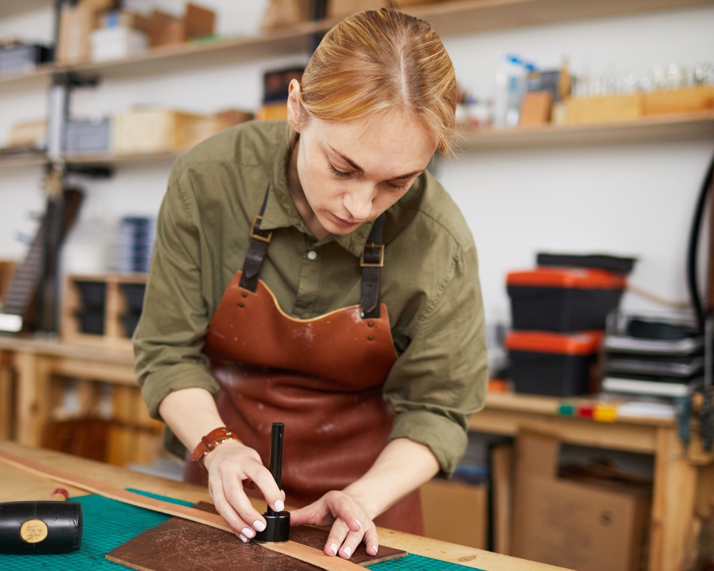 An application scenario or product detail of custom leather worker near me - Image 13