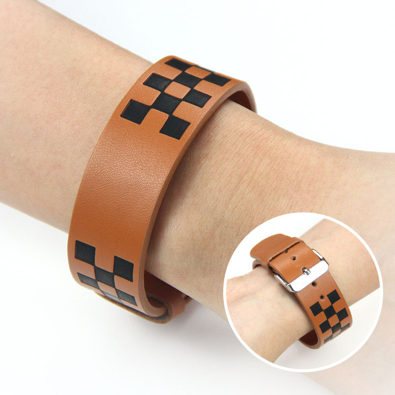 An application scenario or product detail of custom leather wristbands - Image 15