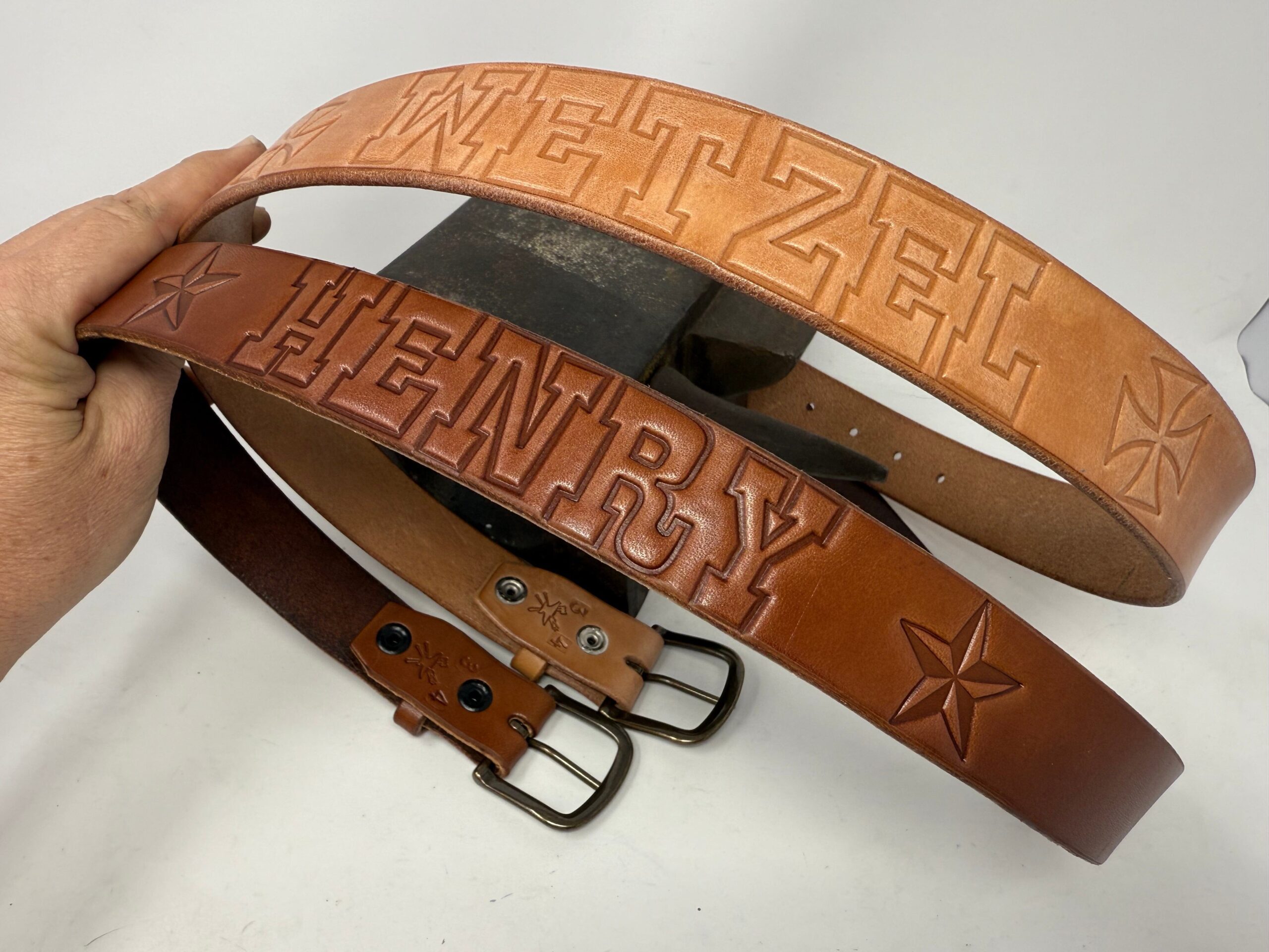 An application scenario or product detail of custom made leather belts - Image 13