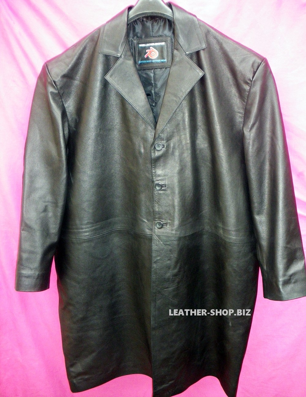 An application scenario or product detail of custom made leather coats - Image 20