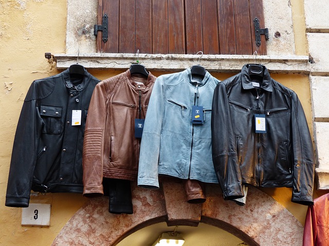 An application scenario or product detail of custom made leather coats - Image 22