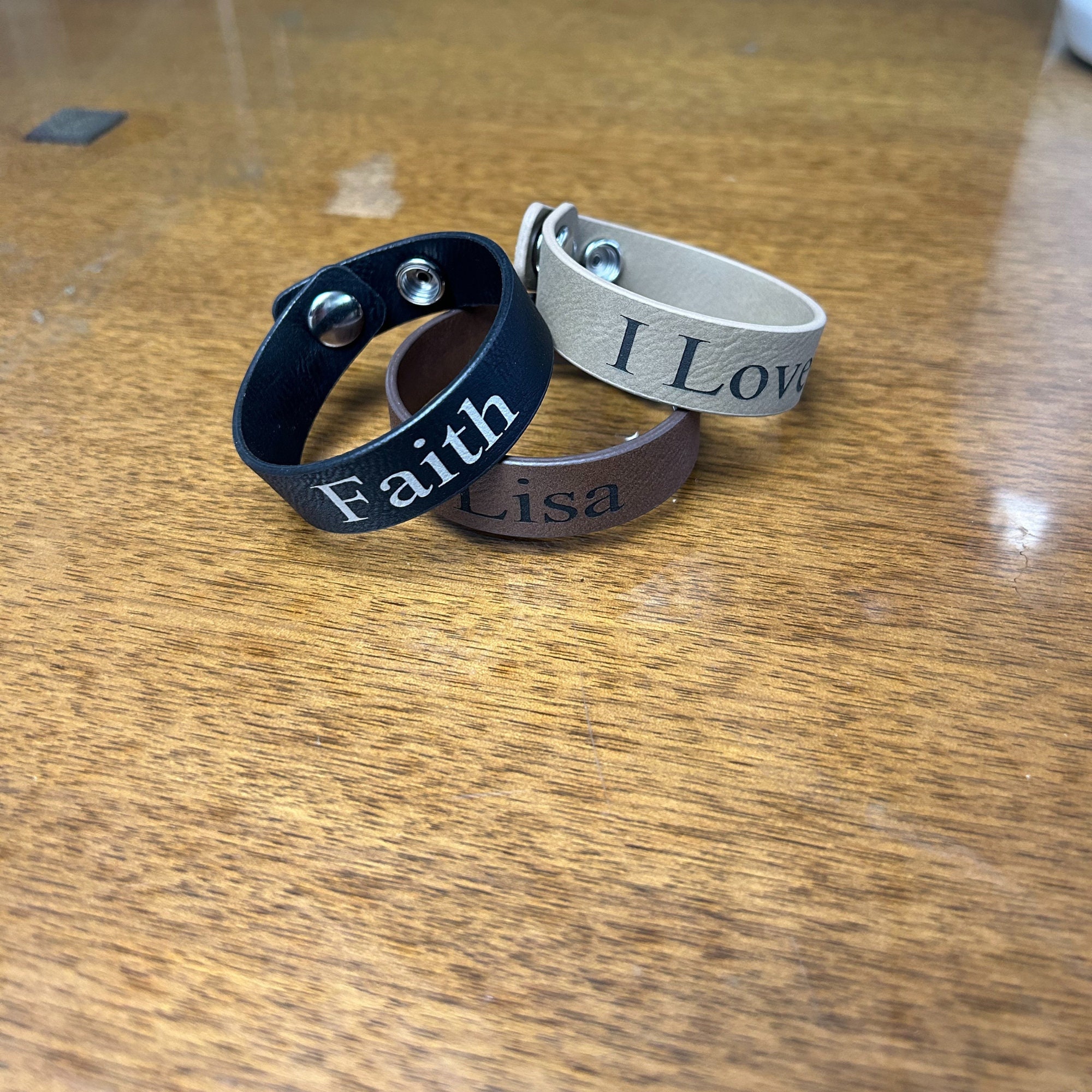 An application scenario or product detail of custom made leather wristbands - Image 8