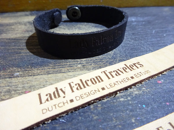 An application scenario or product detail of custom made leather wristbands - Image 23
