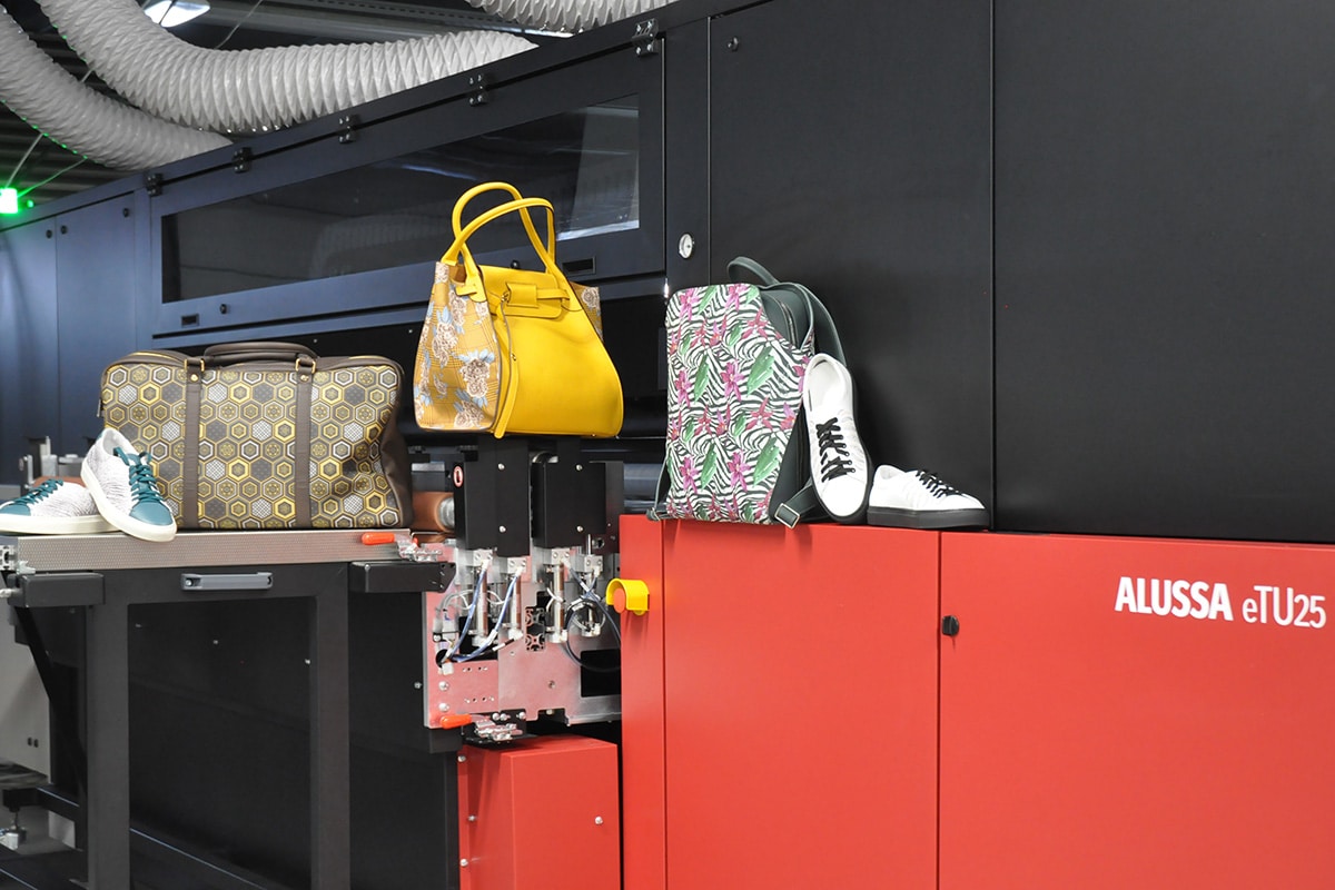 An application scenario or product detail of custom printed leather - Image 23