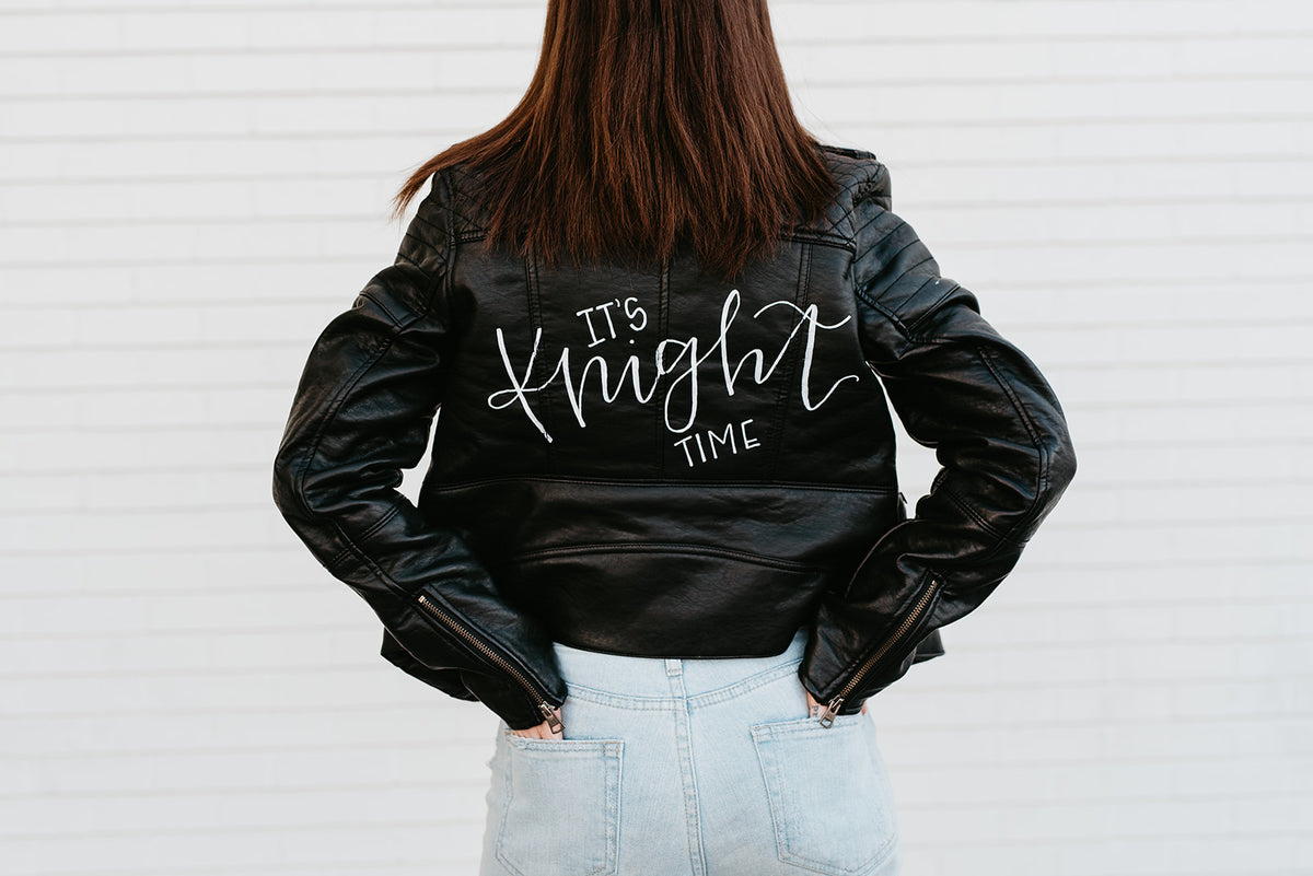 An application scenario or product detail of customize a leather jacket - Image 8