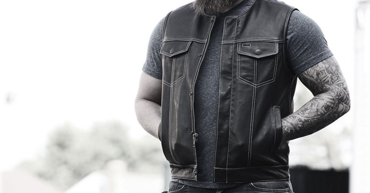 An application scenario or product detail of customize leather vest - Image 11