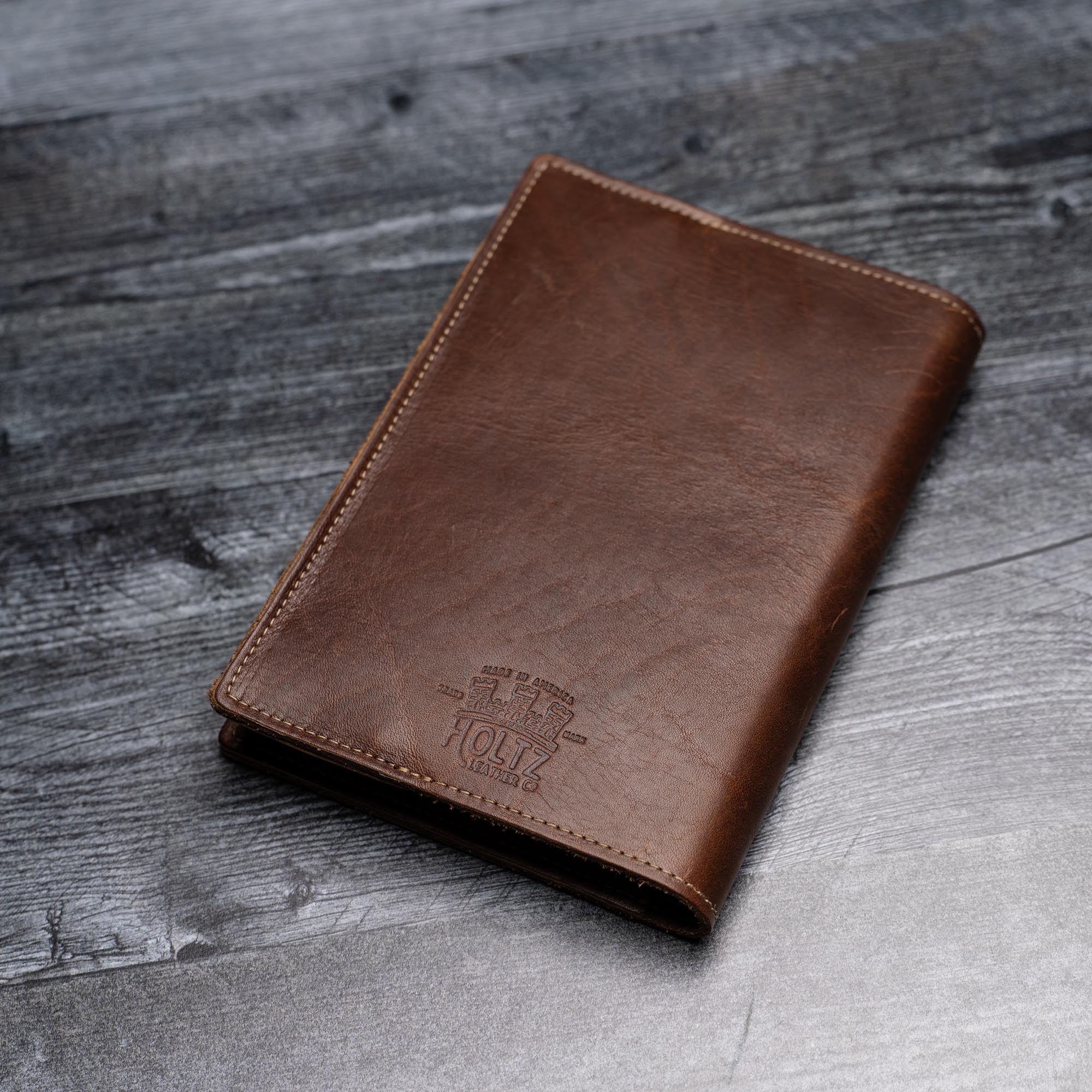 Featured image for the customized leather journal guide