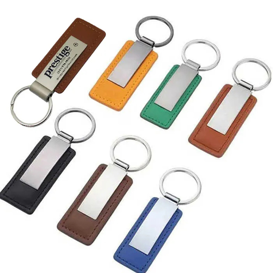 An application scenario or product detail of customized leather keychain - Image 15