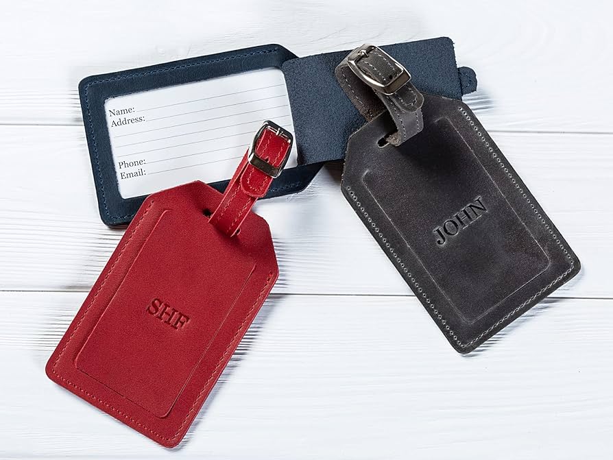 An application scenario or product detail of customized leather luggage tags - Image 16