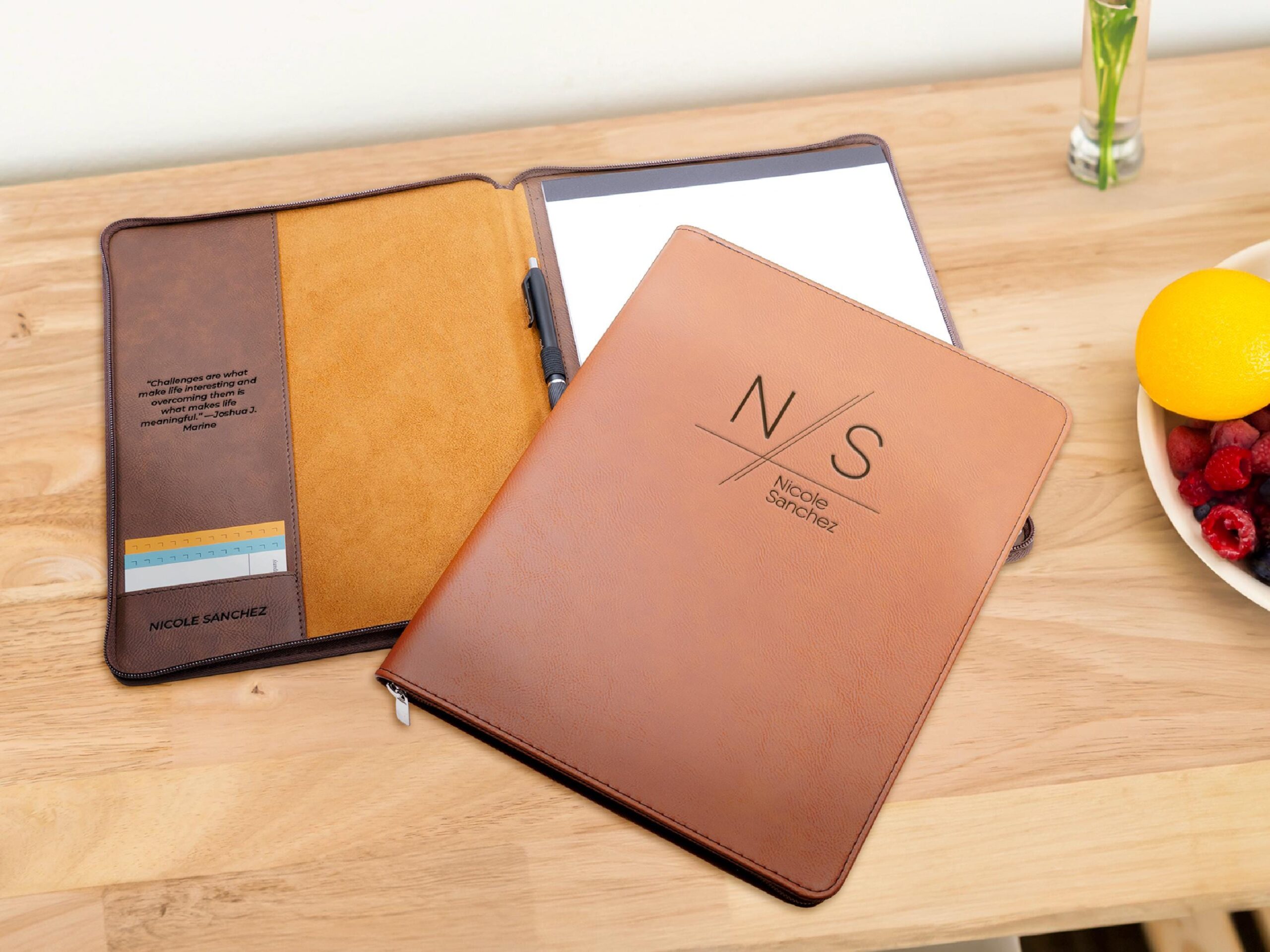 An application scenario or product detail of customized leather portfolio - Image 14