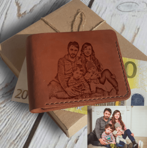 An application scenario or product detail of customized leather wallet - Image 12