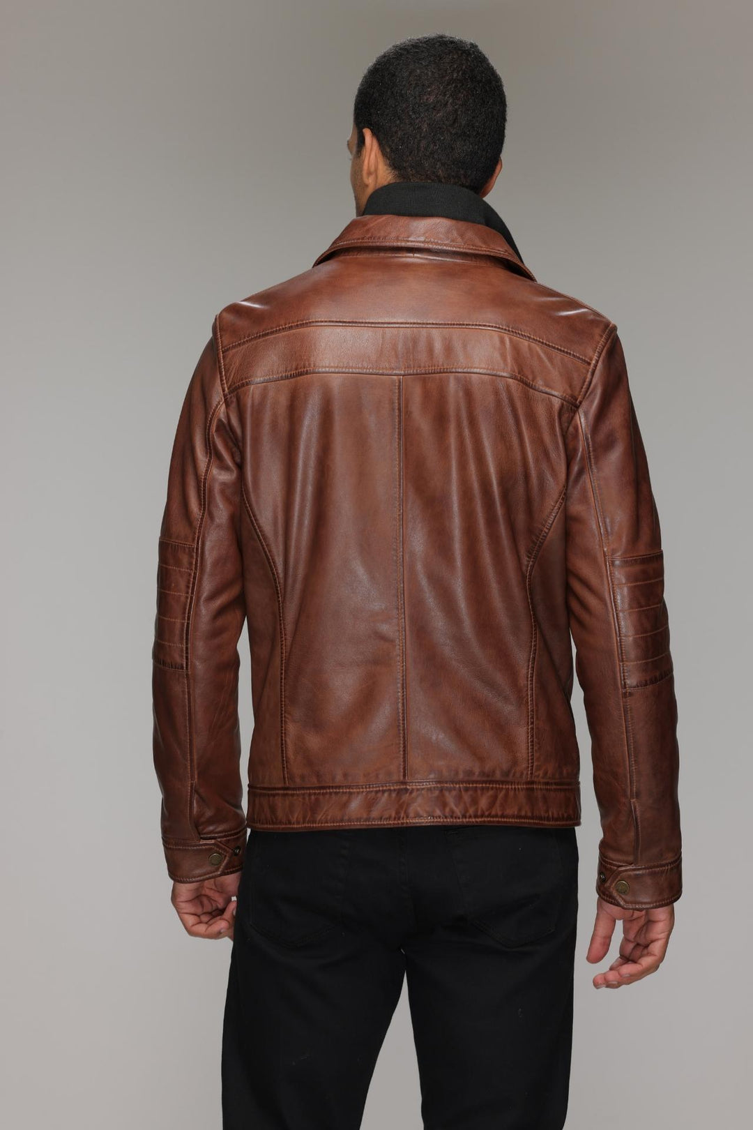 An application scenario or product detail of danier leather company - Image 13