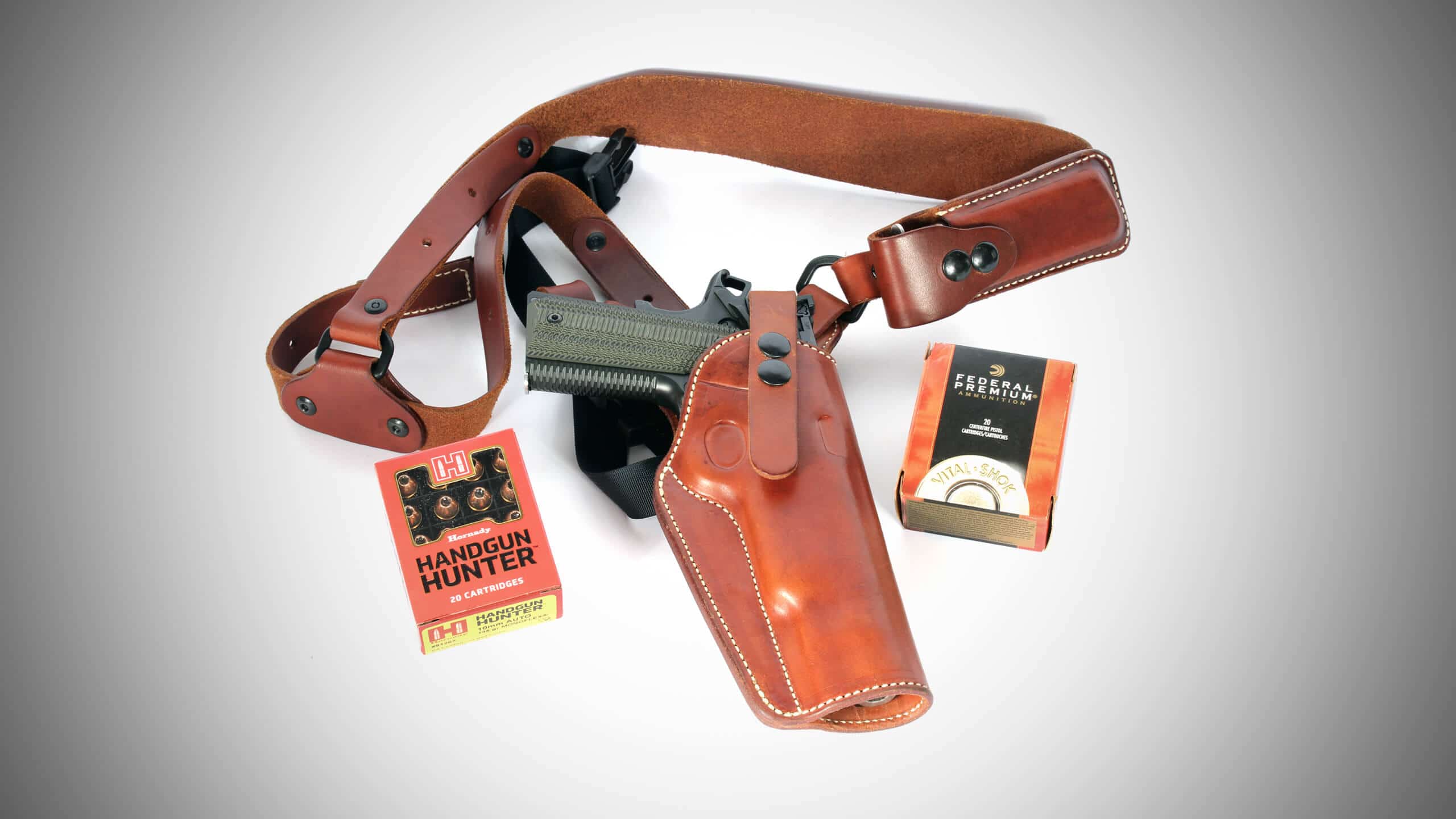 An application scenario or product detail of diamond d custom leather holsters - Image 16