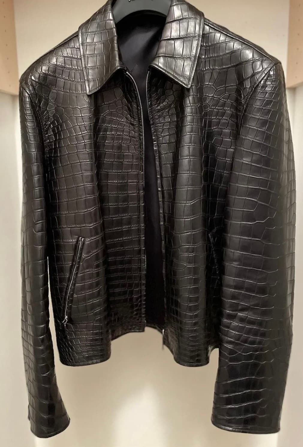 An application scenario or product detail of exotic leather wholesale - Image 21