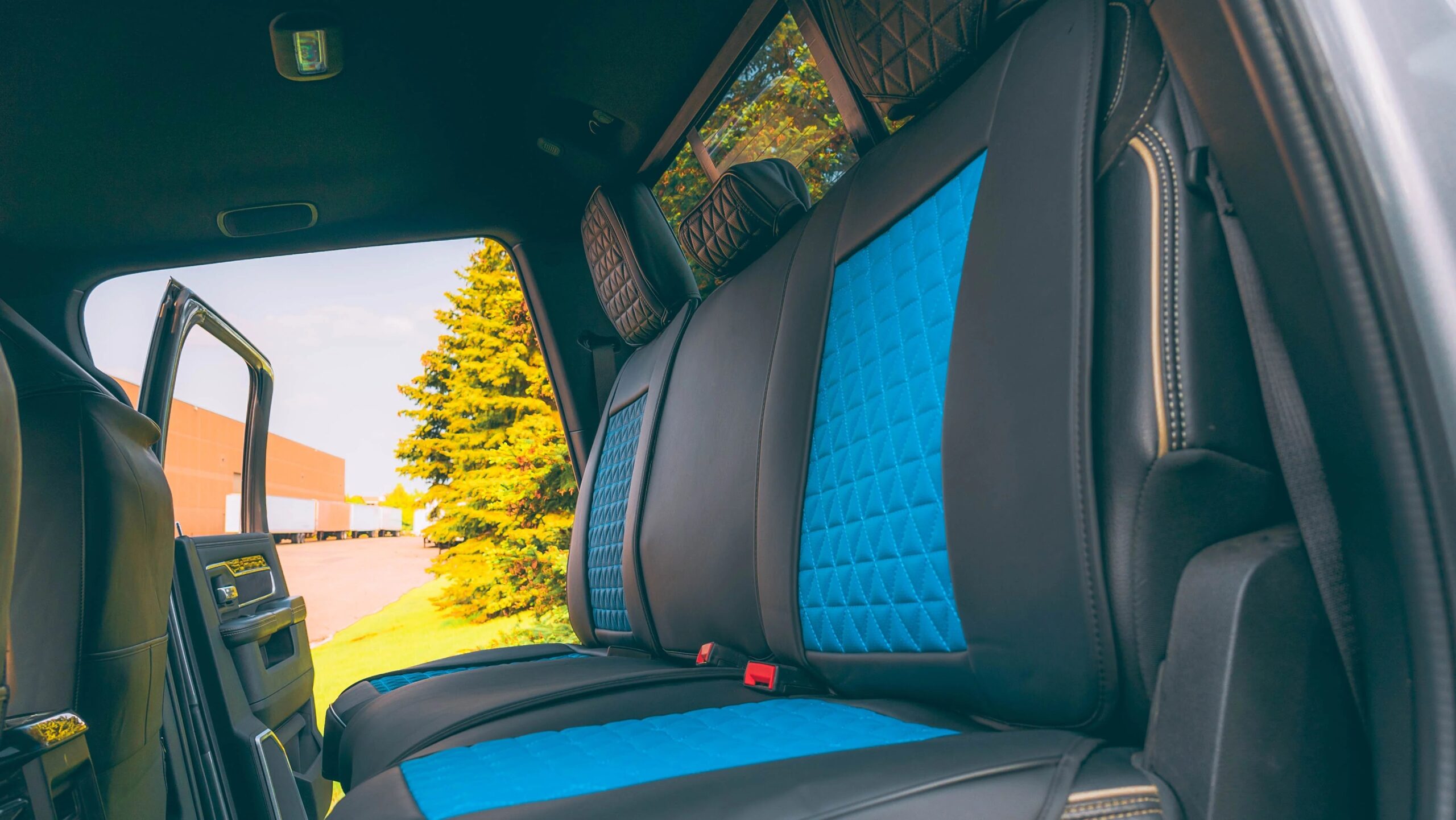 An application scenario or product detail of fabric car seat upholstery - Image 10