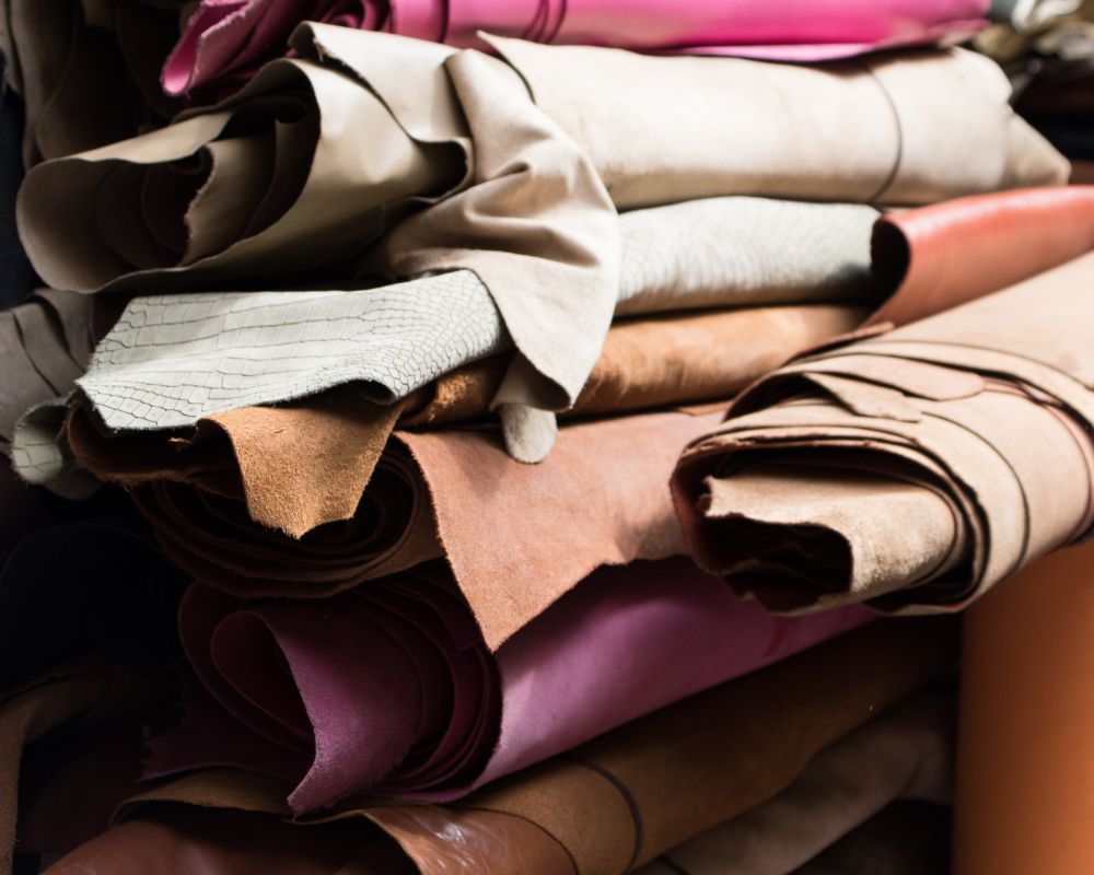 An application scenario or product detail of fabric similar to leather - Image 5