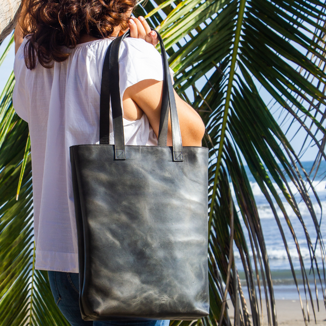 An application scenario or product detail of fair trade leather bag - Image 9