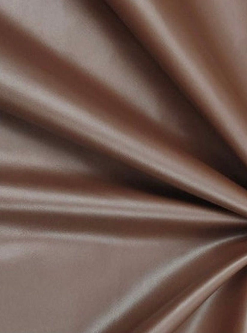 An application scenario or product detail of faux stretch leather - Image 14