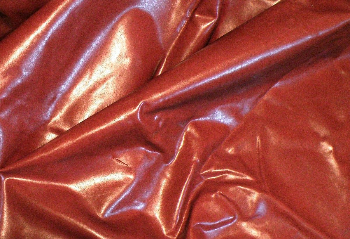 An application scenario or product detail of genuine leather fabric for upholstery - Image 1