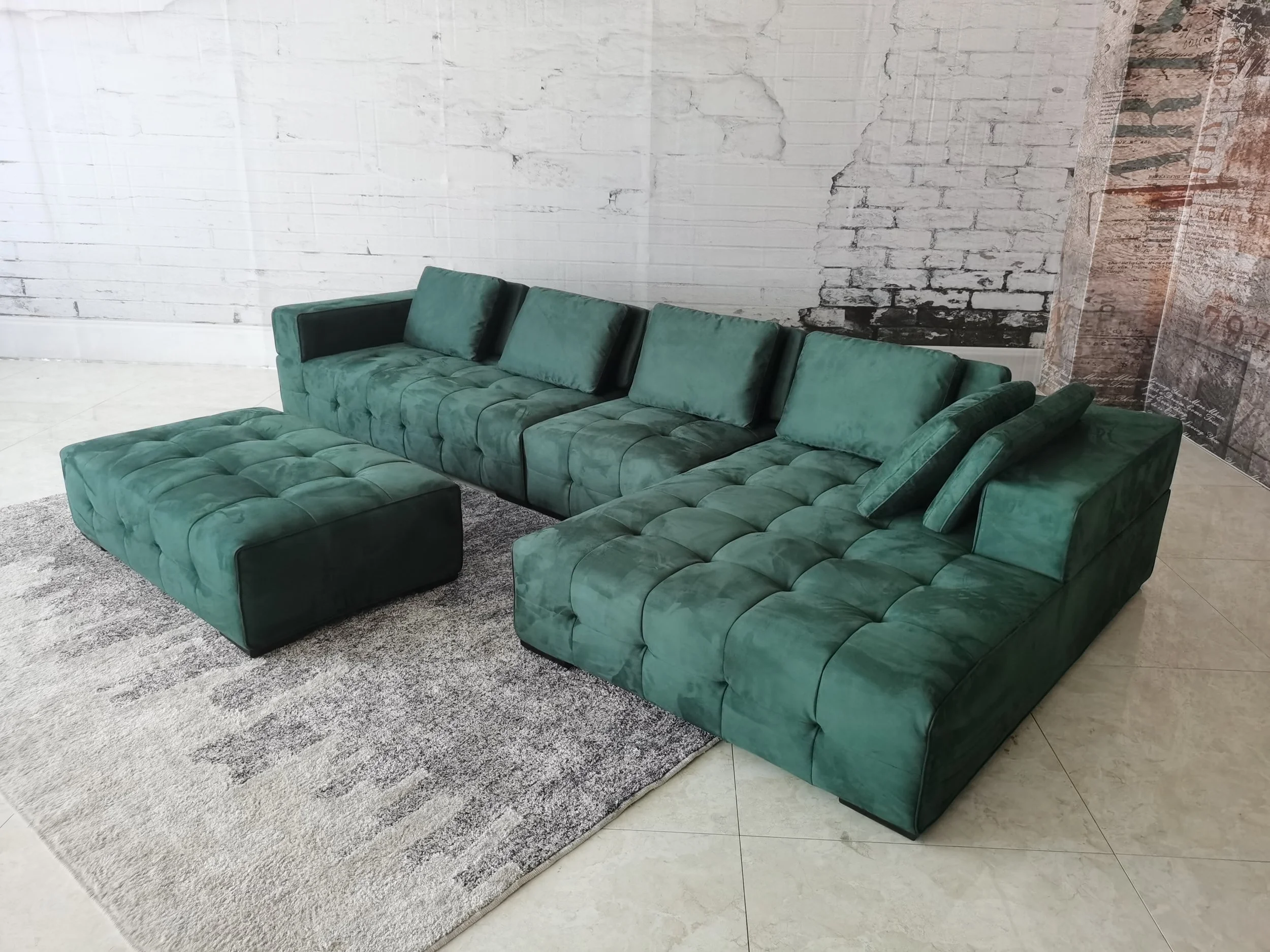 An application scenario or product detail of green microfiber sofa - Image 13