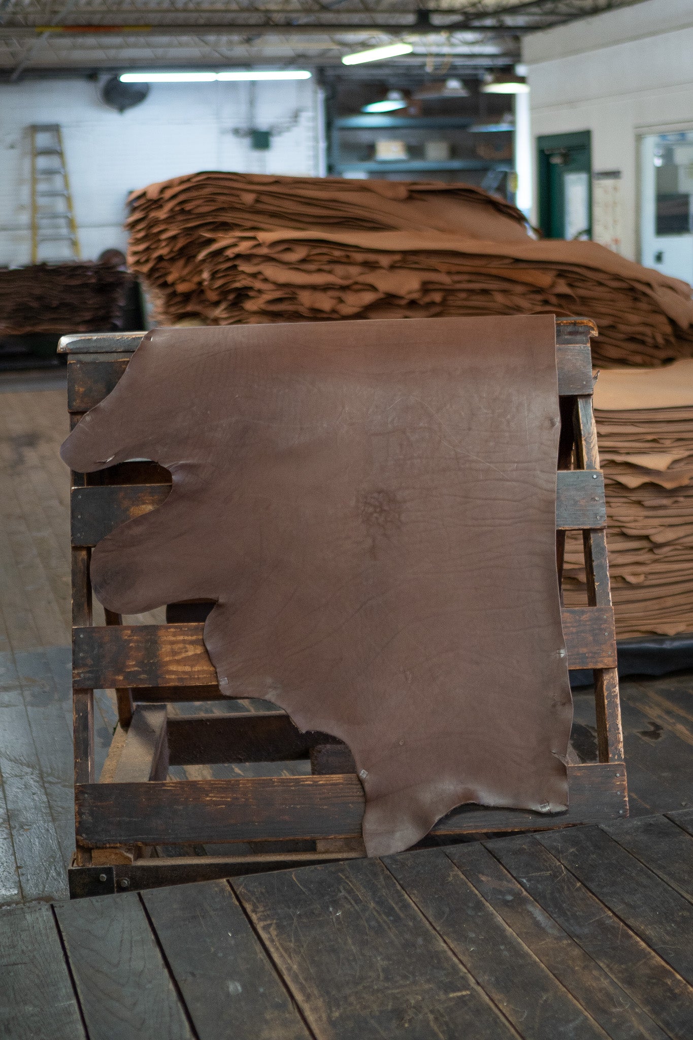 An application scenario or product detail of hermann oak leather company - Image 17