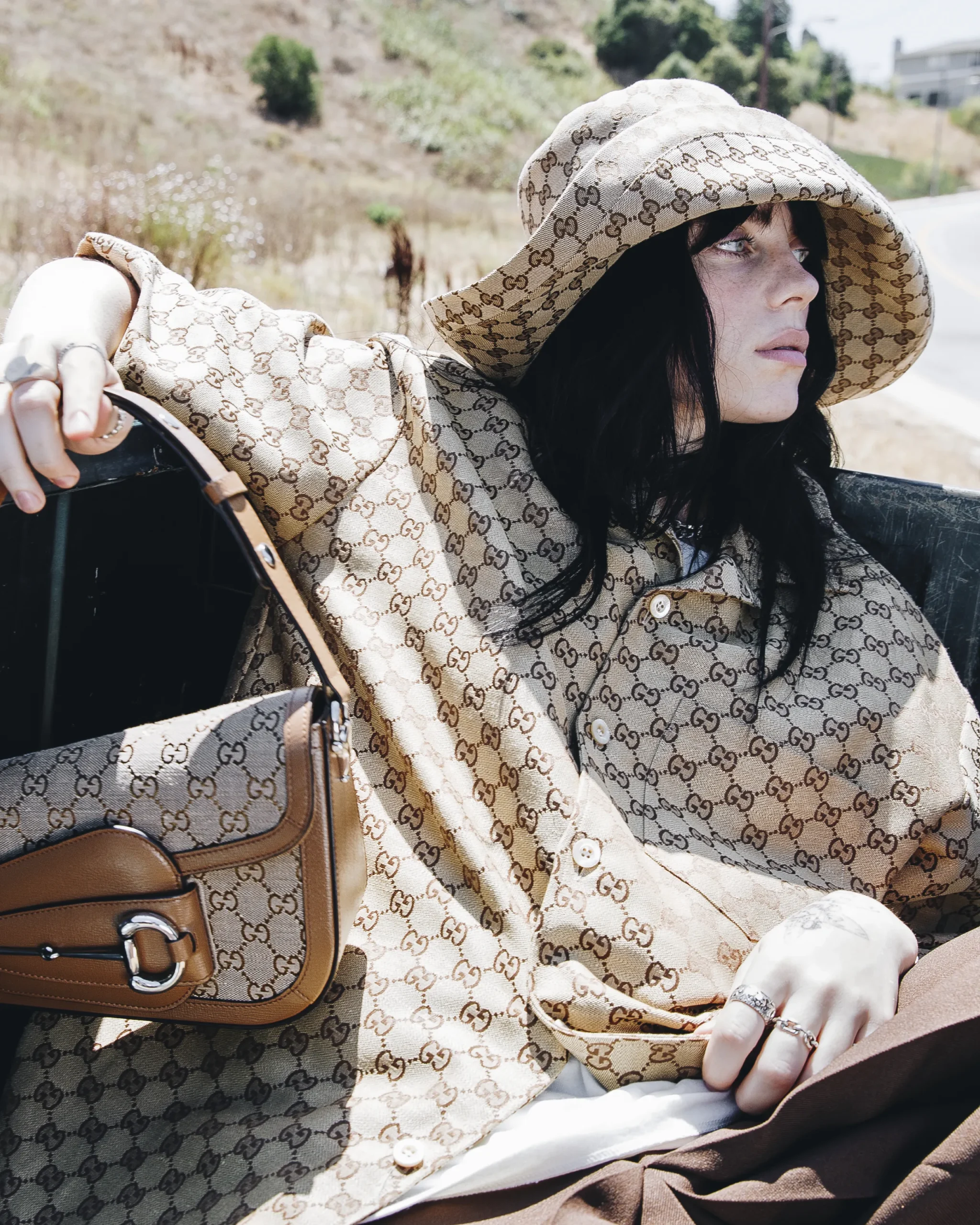 An application scenario or product detail of how to care for vegan leather - Image 17