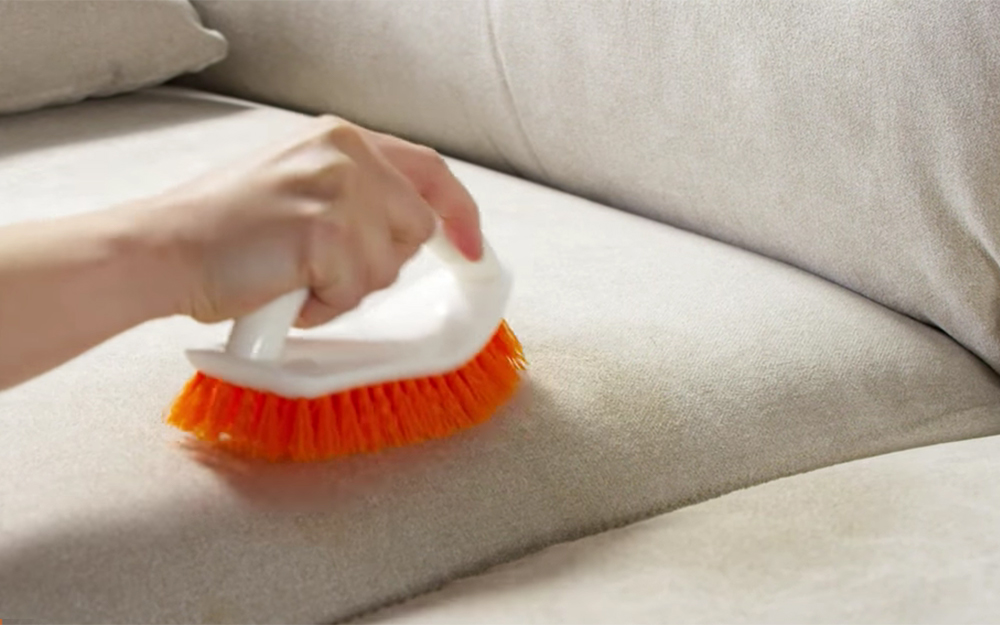 An application scenario or product detail of how to clean a microfiber couch - Image 17