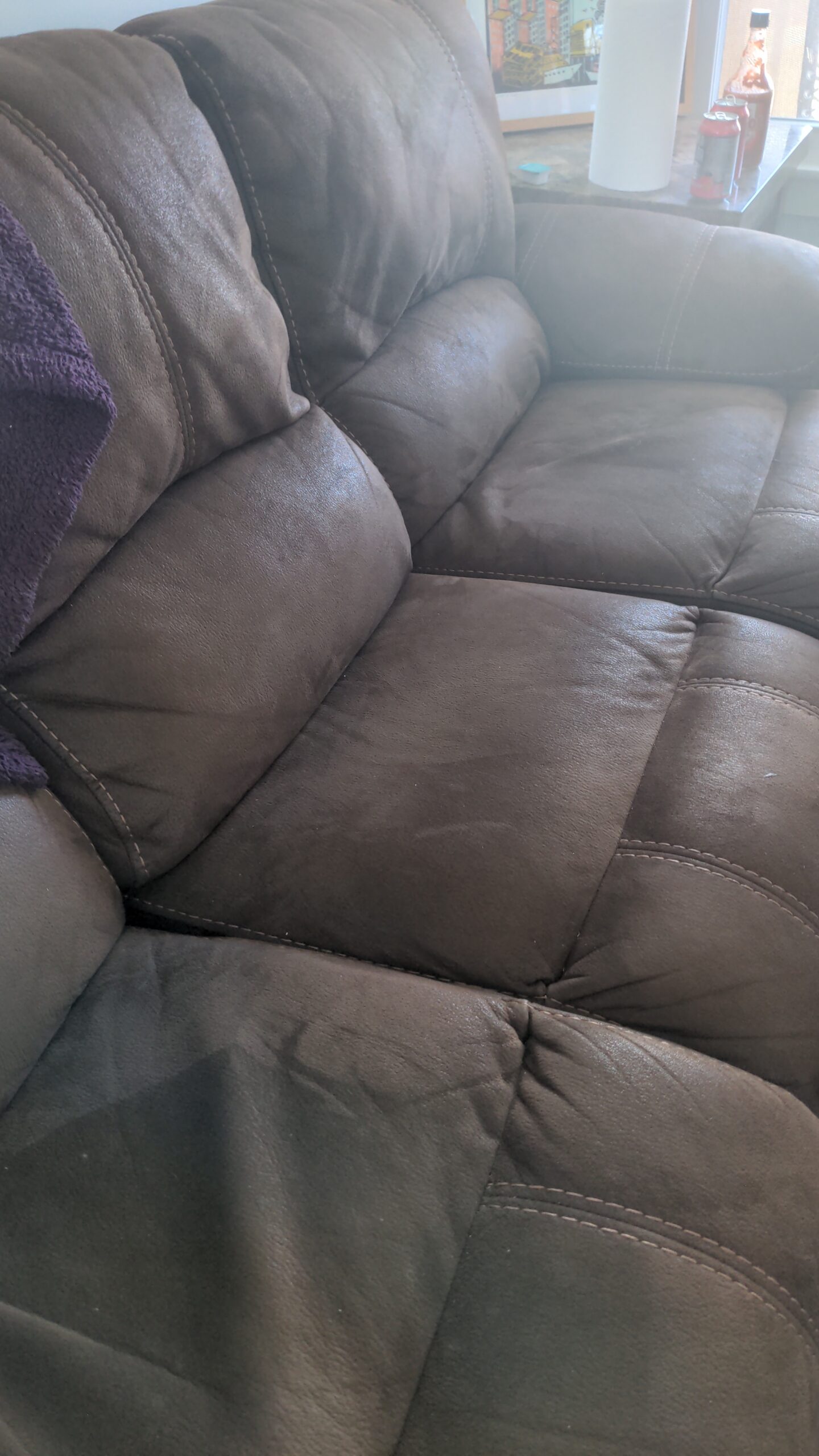 An application scenario or product detail of how to clean fake leather couches - Image 15