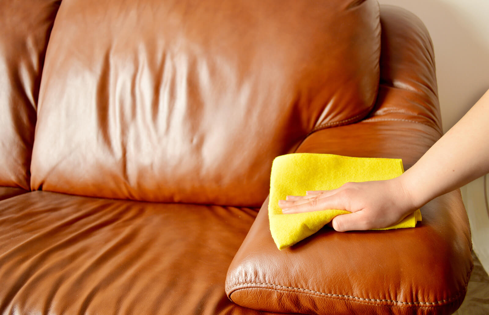 An application scenario or product detail of how to clean pu leather - Image 7