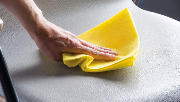 An application scenario or product detail of how to clean synthetic leather - Image 8