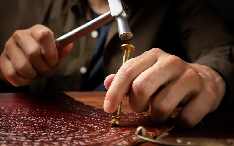 An application scenario or product detail of how to customize leather - Image 14