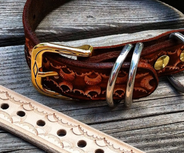 An application scenario or product detail of how to make a leather dog collar - Image 6