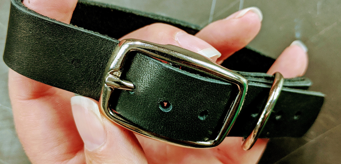 An application scenario or product detail of how to make a leather dog collar - Image 10