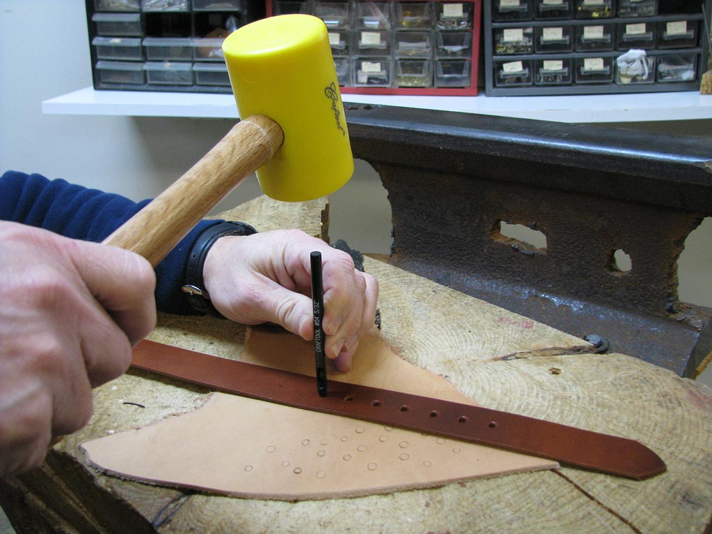 An application scenario or product detail of how to make holes in leather - Image 18