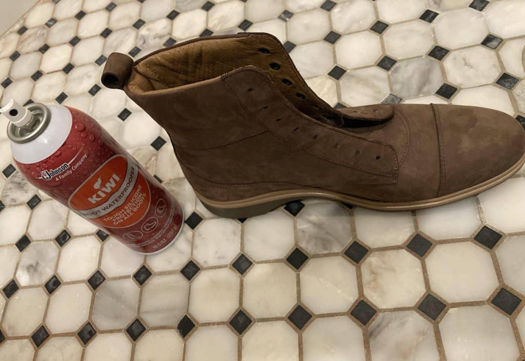 An application scenario or product detail of how to make leather boots waterproof - Image 18
