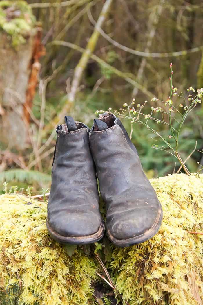 An application scenario or product detail of how to make leather boots waterproof - Image 21