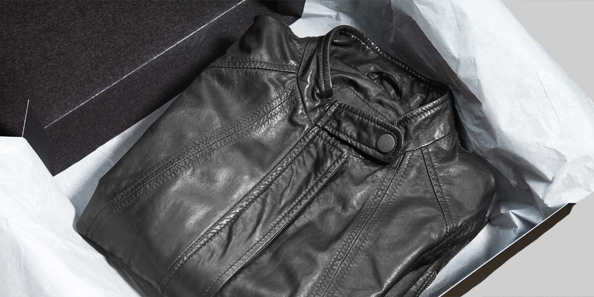 An application scenario or product detail of how to store leather clothes - Image 7
