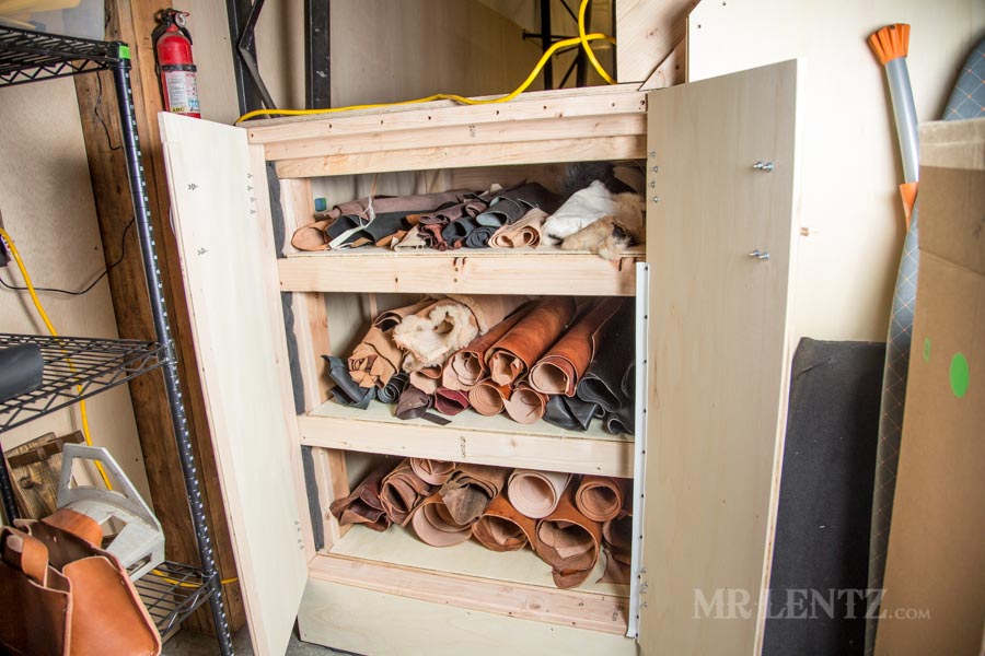 An application scenario or product detail of how to store leather clothes - Image 8