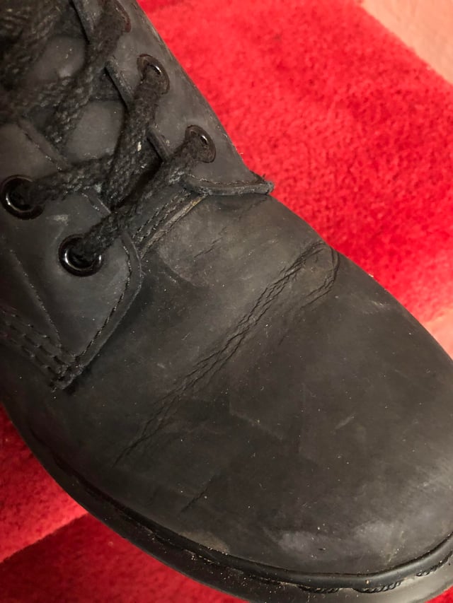 An application scenario or product detail of how to treat nubuck leather - Image 22