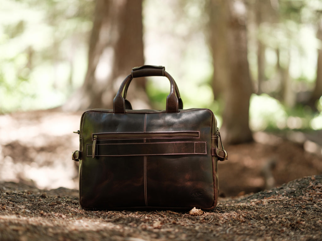 An application scenario or product detail of kodiak leather company - Image 14