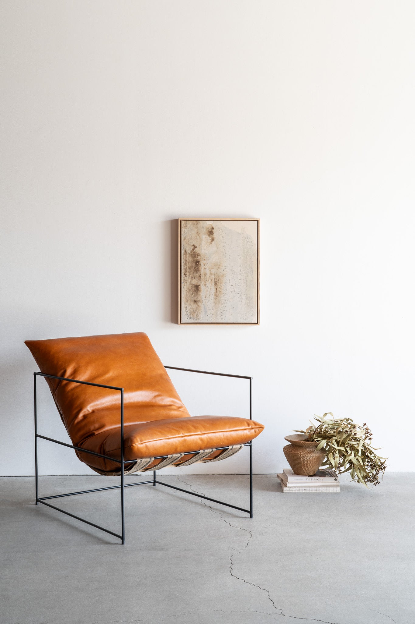 An application scenario or product detail of leather and fabric armchair - Image 12