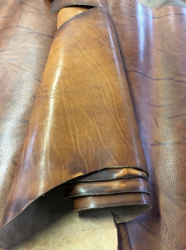 An application scenario or product detail of leather grading - Image 14