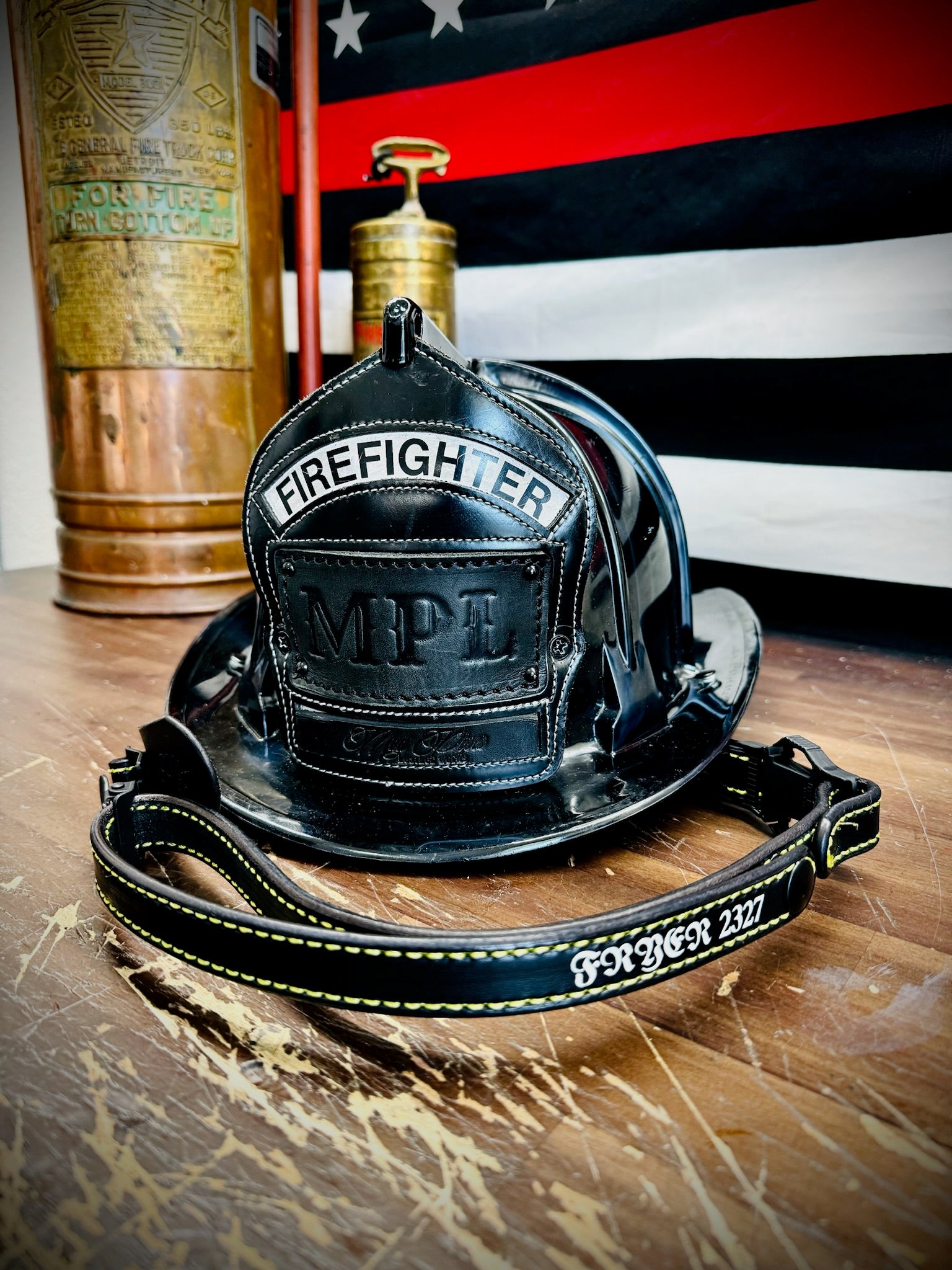 An application scenario or product detail of leather helmet chin strap - Image 19