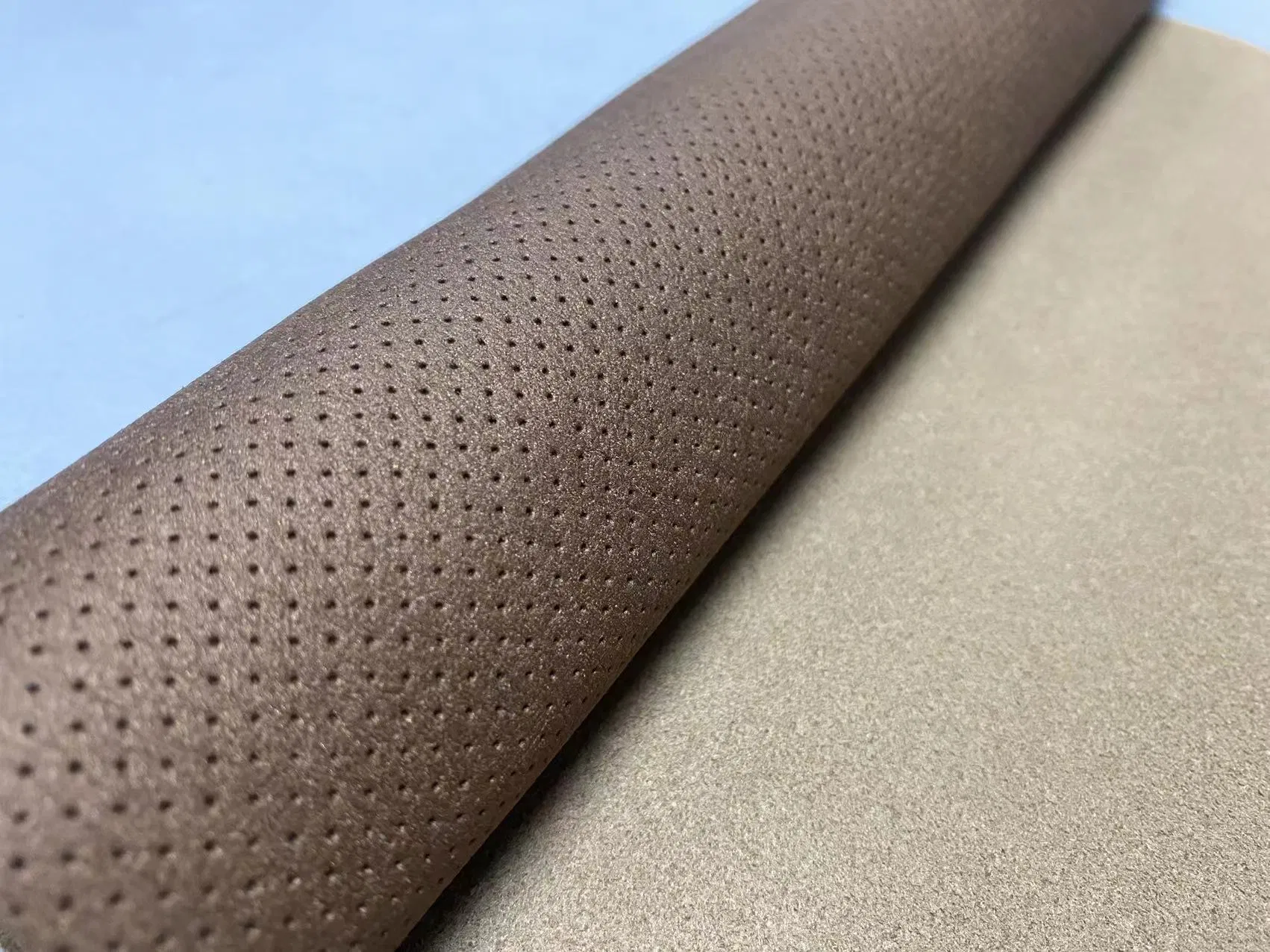 An application scenario or product detail of leather lining shoes - Image 4