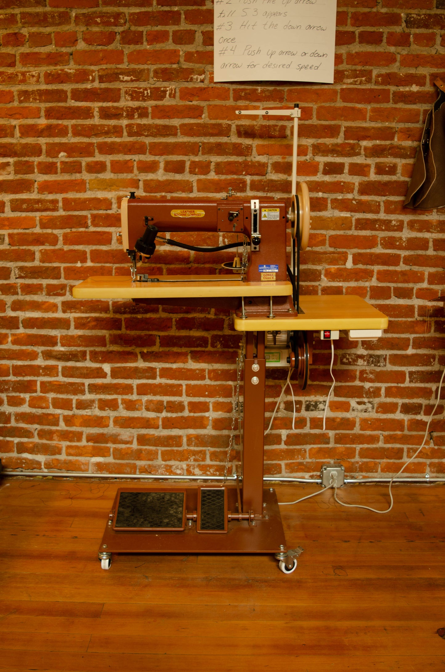 An application scenario or product detail of leather machine company cobra class 4 - Image 7
